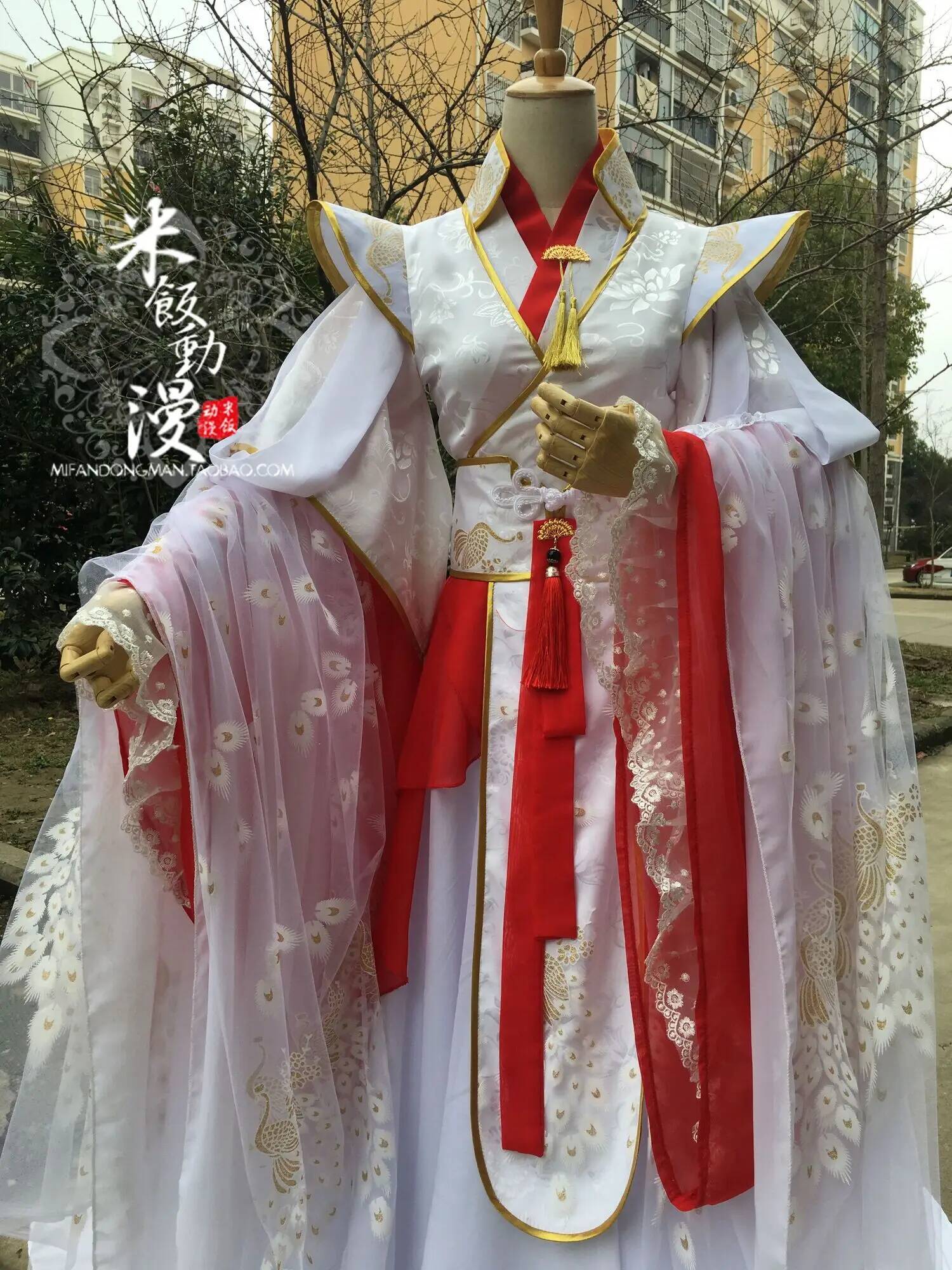 Yetkililer Prens Yue'yi Kutsad - Anime Cosplay Red incelemesi ve fiyatı